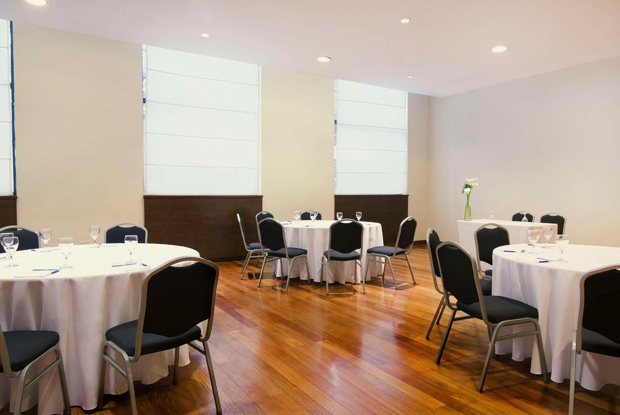 Nh Mendoza Cordillera Hotell Eksteriør bilde
